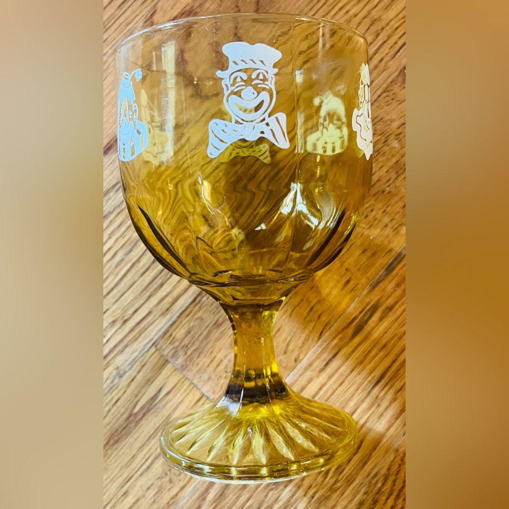 Circus Theme Goblet Glass Clowns Amber Glass Graphics Beer/Soda/Tea
